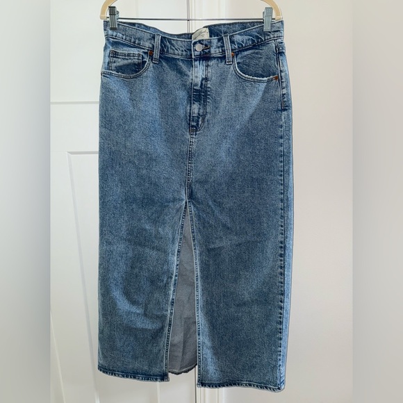 Universal Thread Dresses & Skirts - Universal Thread Light Blue Denim Skirt